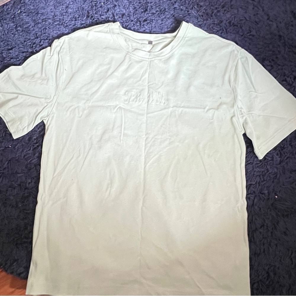 Ser.o.ya Light Green T-Shirt